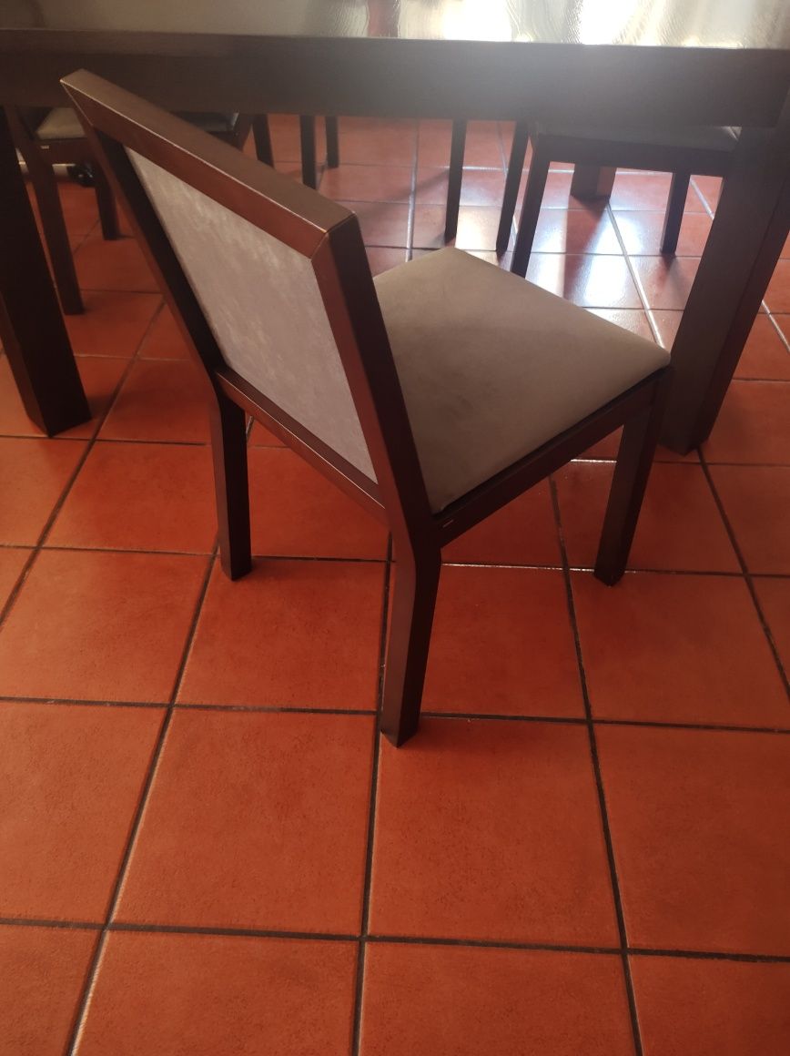 Mesa de Sala + Cadeiras
