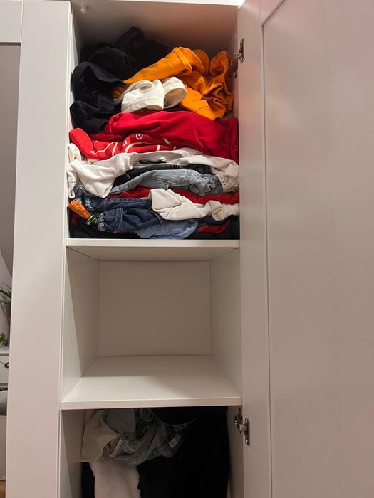 Szafa trzydrzwiowa ikea biała dla dziewczynki  w bdb stanie