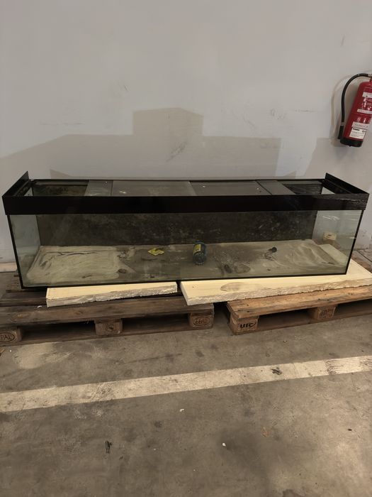 Aquario como novo 2m x 50m x 50mem vidro