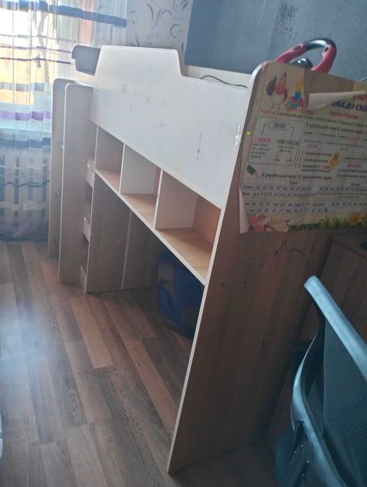 Продам ліжко з матрацом