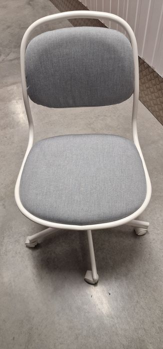 Ikea ORFJALL - krzeslo obrotowe białe/ jasnoszare