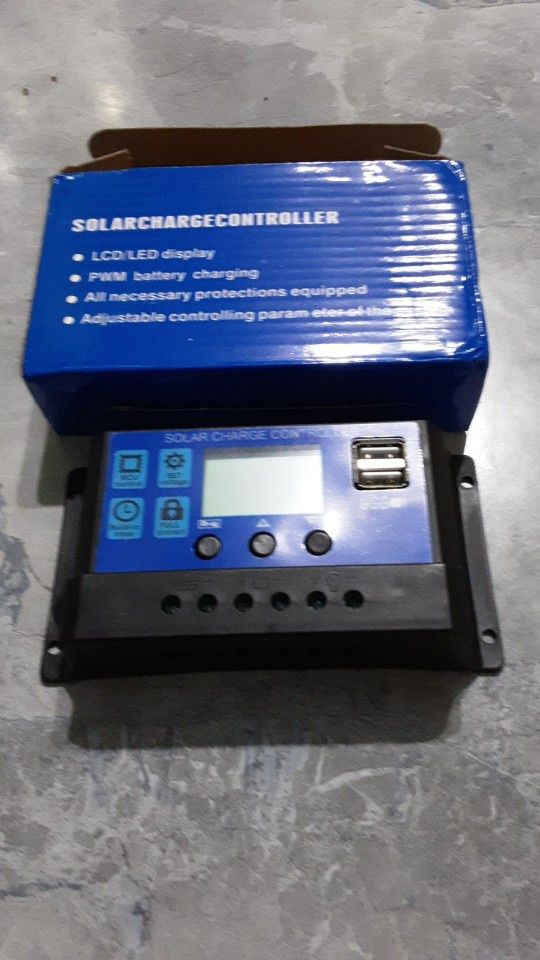 Pwm (ШИМ) контролер 30А до сонячних панелей