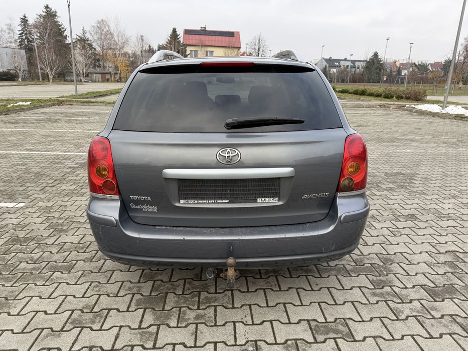 Toyota Avensis 1.8 T25