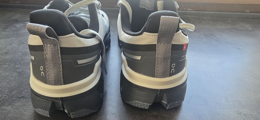 Buty outdoor  On Running Cloud Wodoodporny