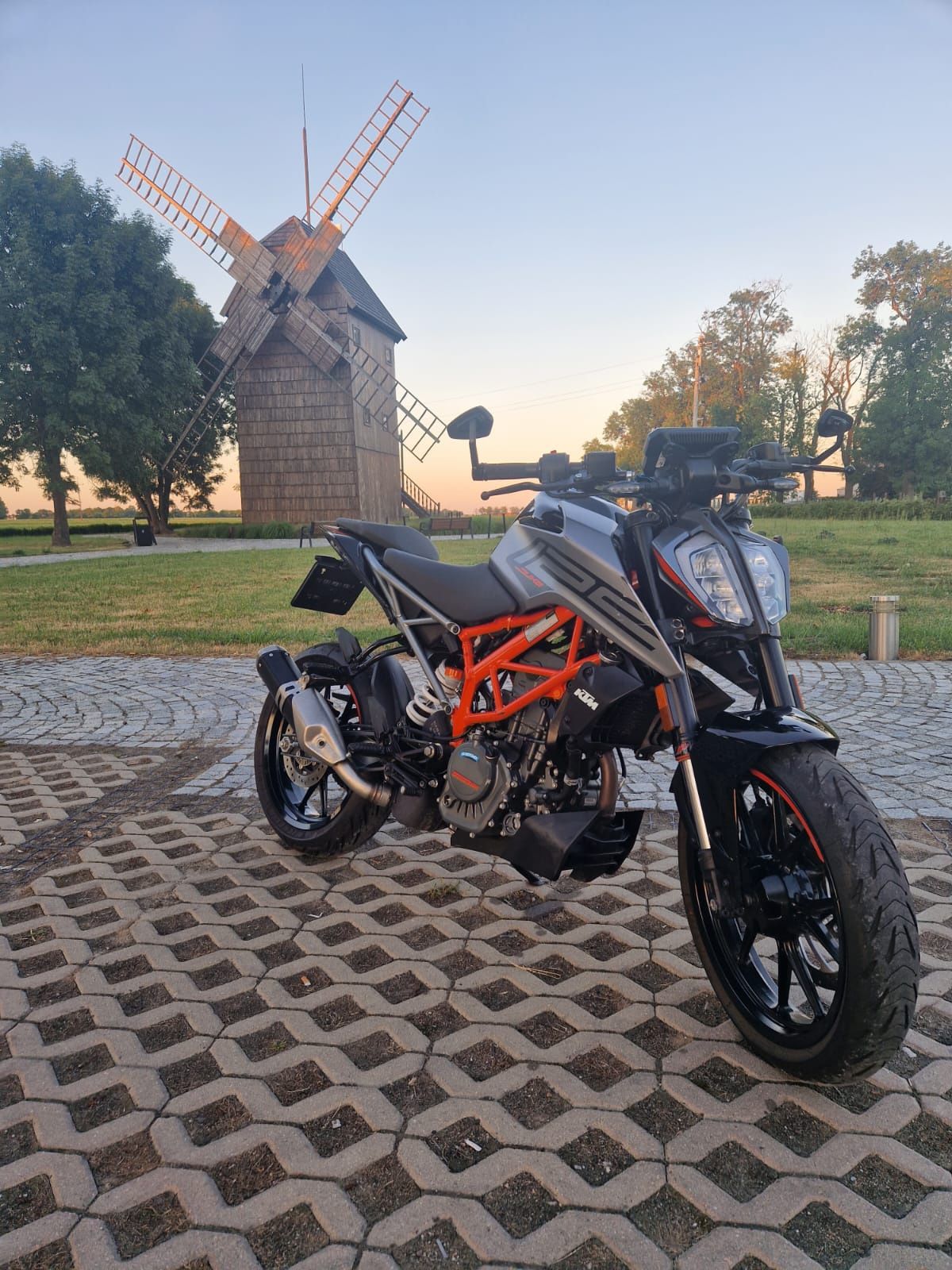 KTM Duke 125. 2023r.