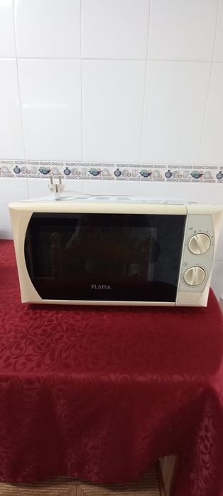 Microondas + jarro eletrico