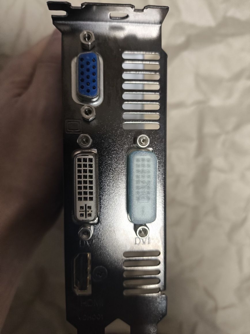 Gigabyte 240 1GB gddr5