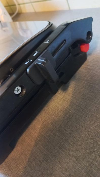 Grill elektryczny MPM MGR-09M