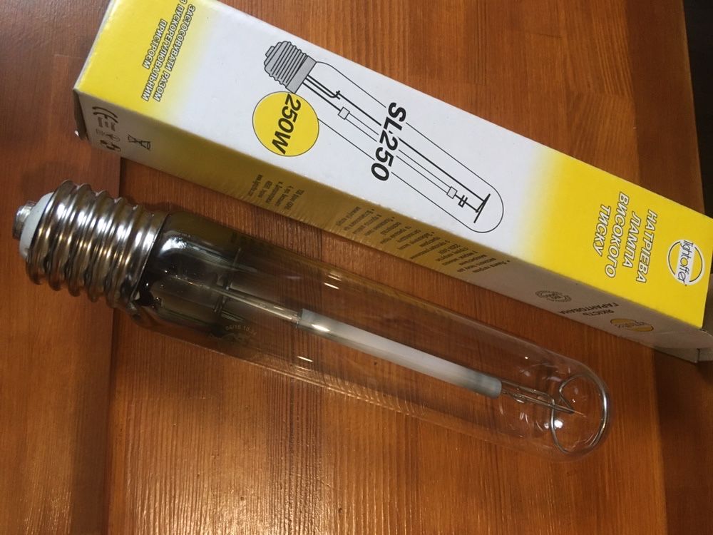 Лампа натриевая ДНАТ Lightoffer SL 250W Е40