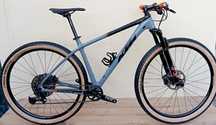 JF-Bikes KTM Myroon Carbono 12v