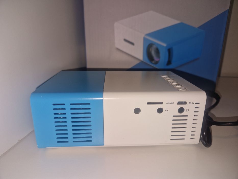 Led Projector com comando