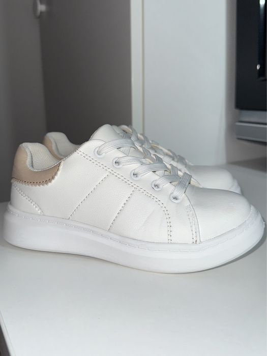 Zara Білі кеди кросівки 31 reserved шкільні