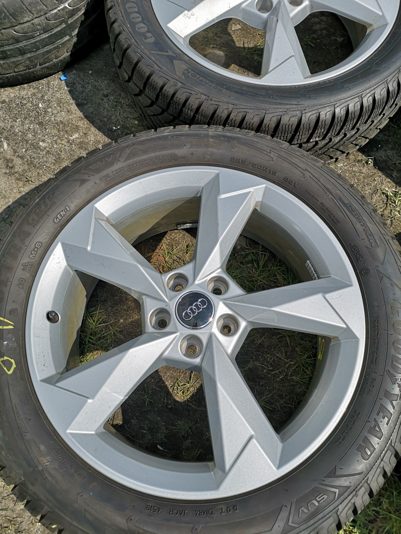 Felgi aluminiowe 5x112 19x7j et43 Audi VW Skoda