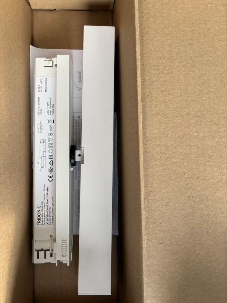 Lampa Labra Shift 12.1 G2 Adaptor 3F Biała