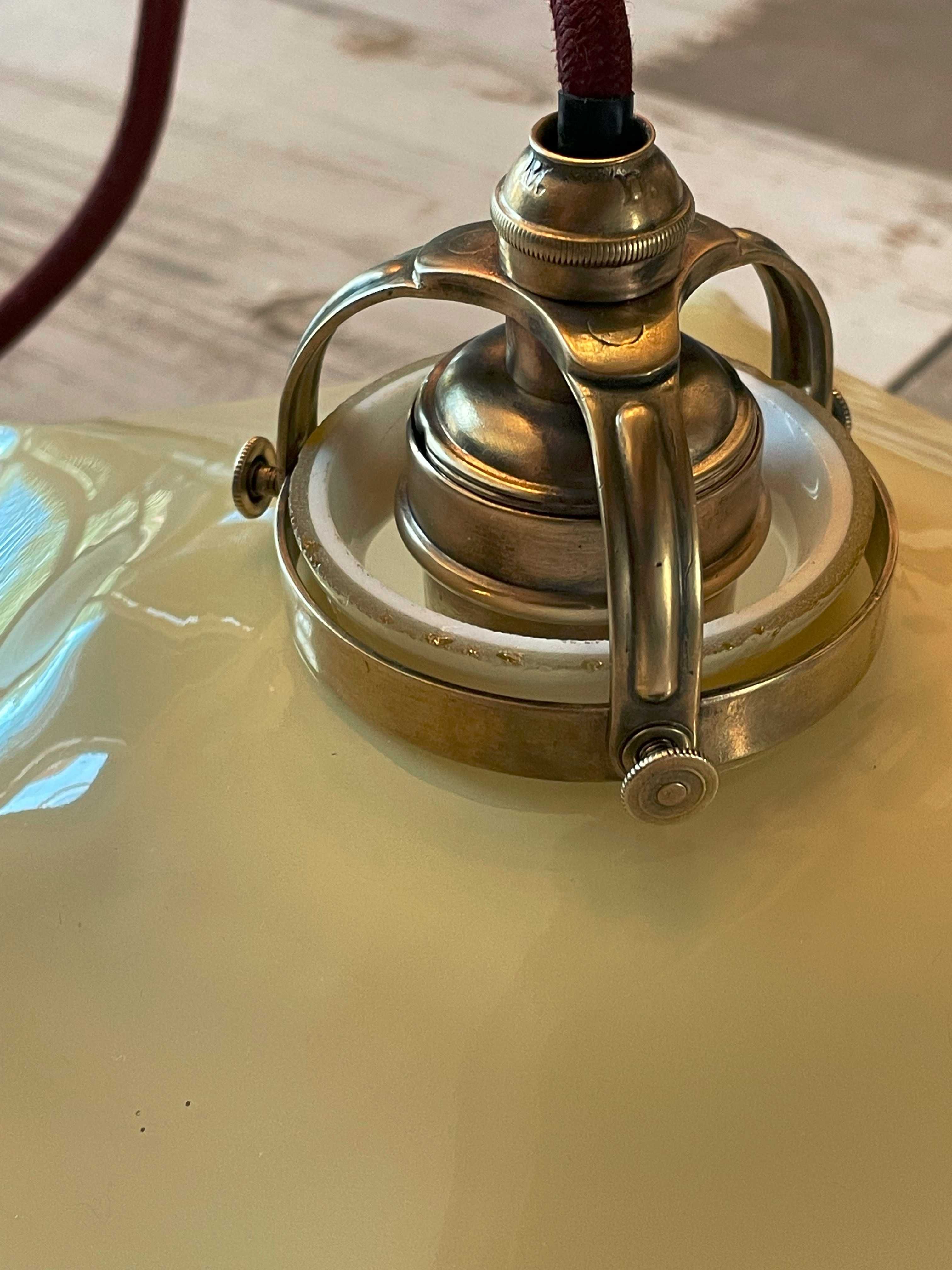 Stara lampa wisząca kuchenna z przeciwwagą porcelanową