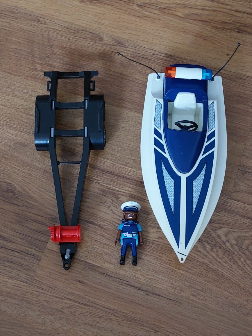 Motorówka policyjna Playmobil