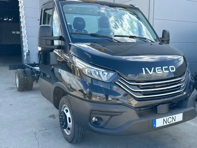 Iveco DAILY 35C18A8/P cx automática e pneumática