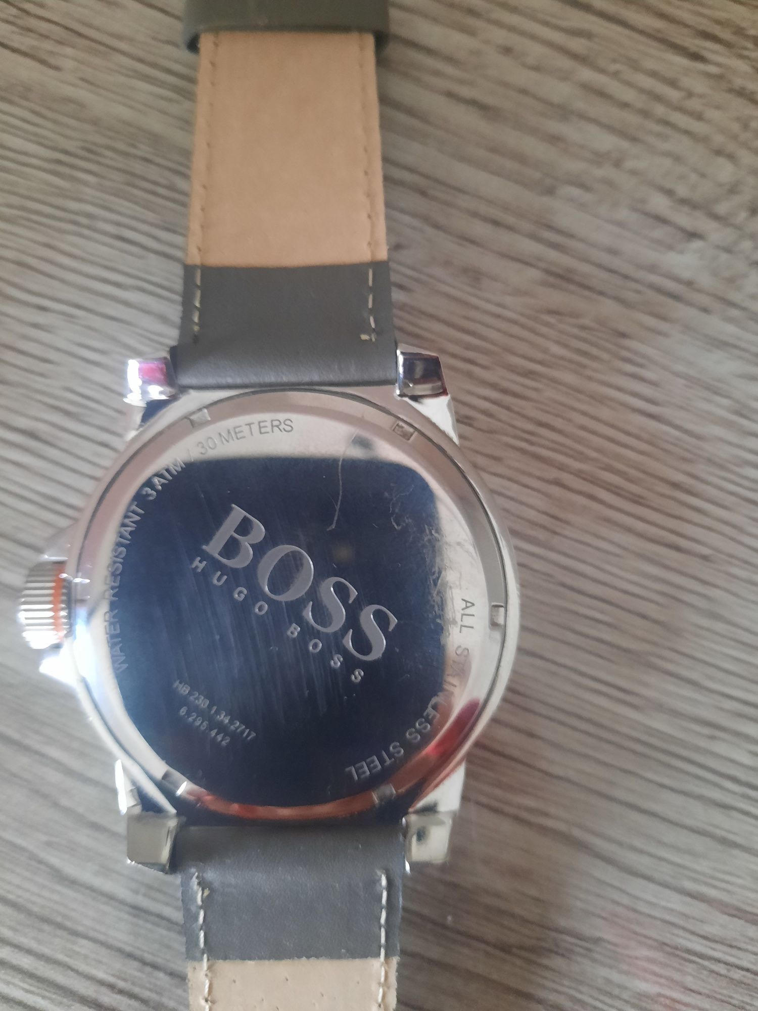 Fajny Zegarek Hugo  Boss unisex nowa bateria listopad 2024
