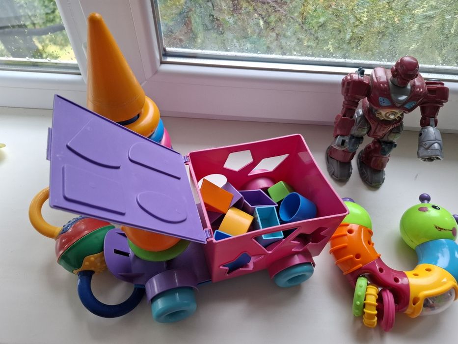 Продам игрушки развивашки