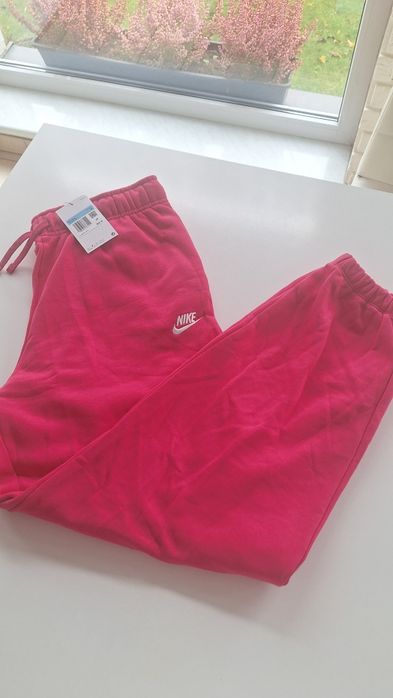 Spodnie dresowe Nike rozm M