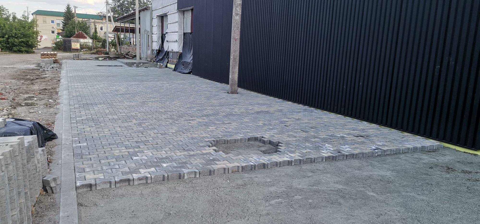 Укладка тротуарной плитки
