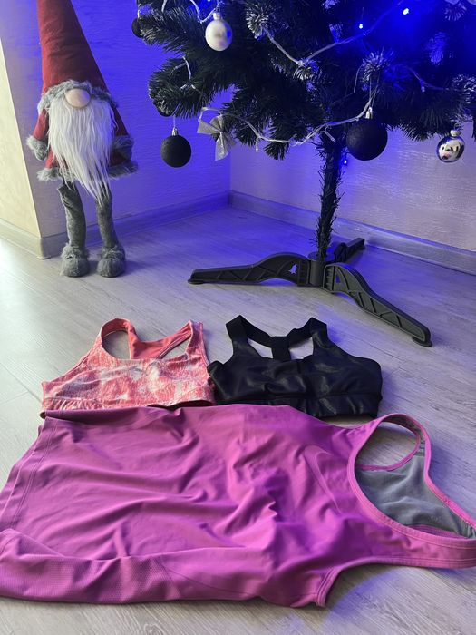 Продам одяг для фитнесу(топ, лосини, комбез)