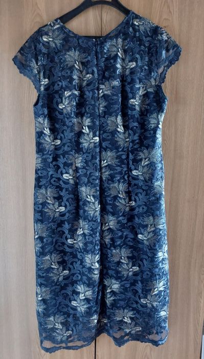 Granatowa / ciemno niebieska sukienka z pięknym haftem i srebrną nitką