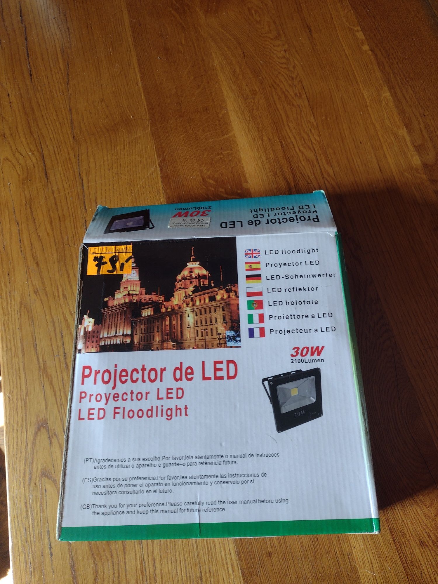 Reflektor Led zewnętrzny
