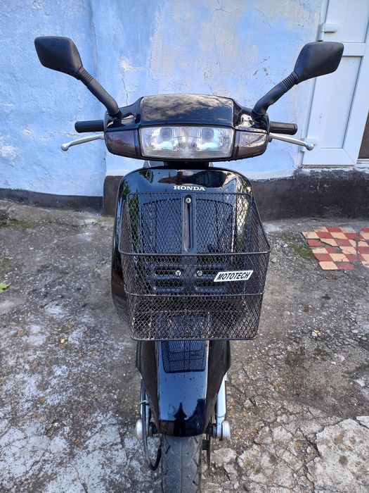 Мопед Honda lead 20