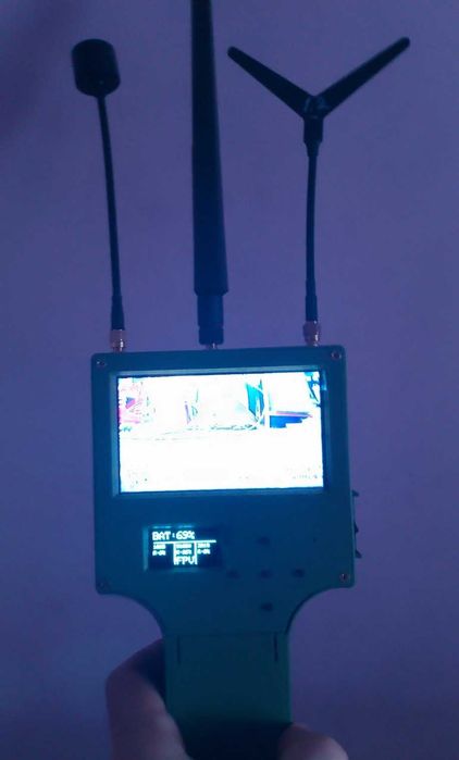 Детектор дронів три діапазони.