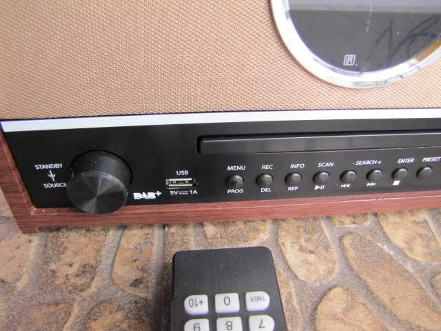 Radio w stylu retro AUNA Columbia DAB USB z CD drewniane