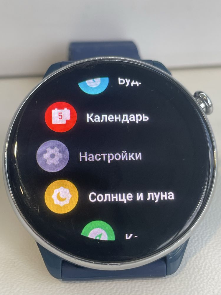 Продаю смарт часи Amazfit GTR mini a2174 з зарядним