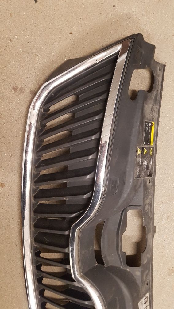 Grill skoda rapid II