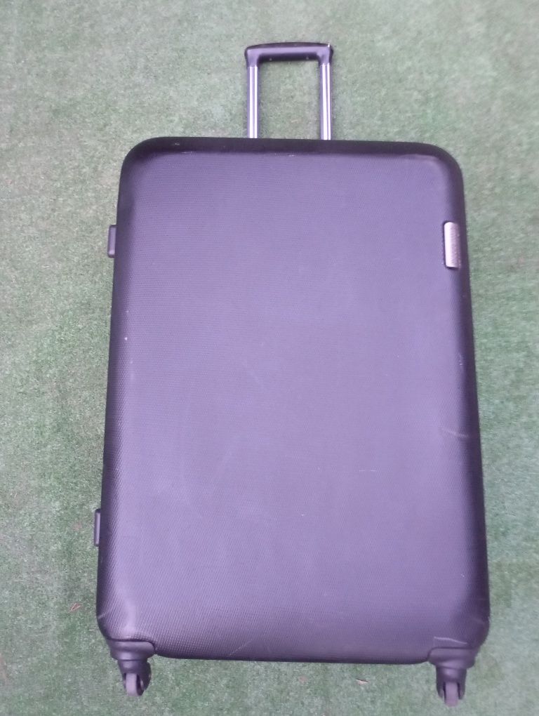 Wielka Czarna walizka na 4 kółkach Wittchen 79 x 53 x 30cm