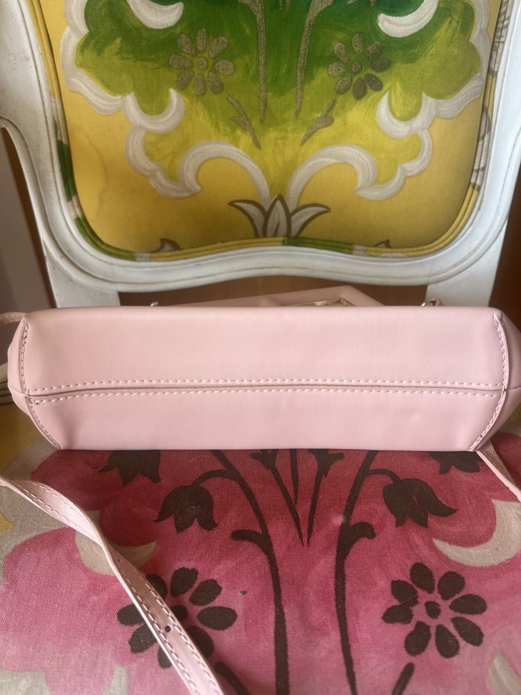 Mala Fendi First pequena, rosa