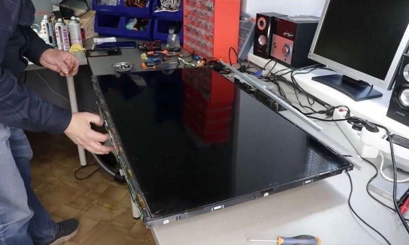 Ремонт телевизоров на дому
Частник Гарантия Настройка Smart TV