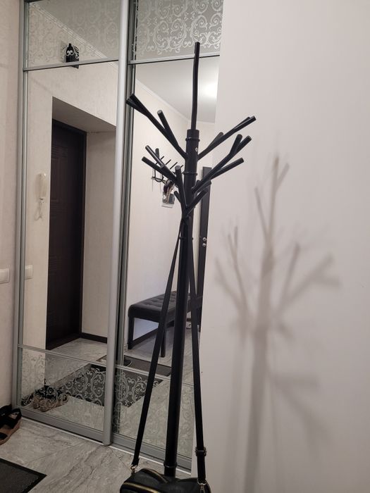 Оренда 1 км.кв.Нац.Гвардії (міст.Паркове),поряд Центр,парк,озеро,є все