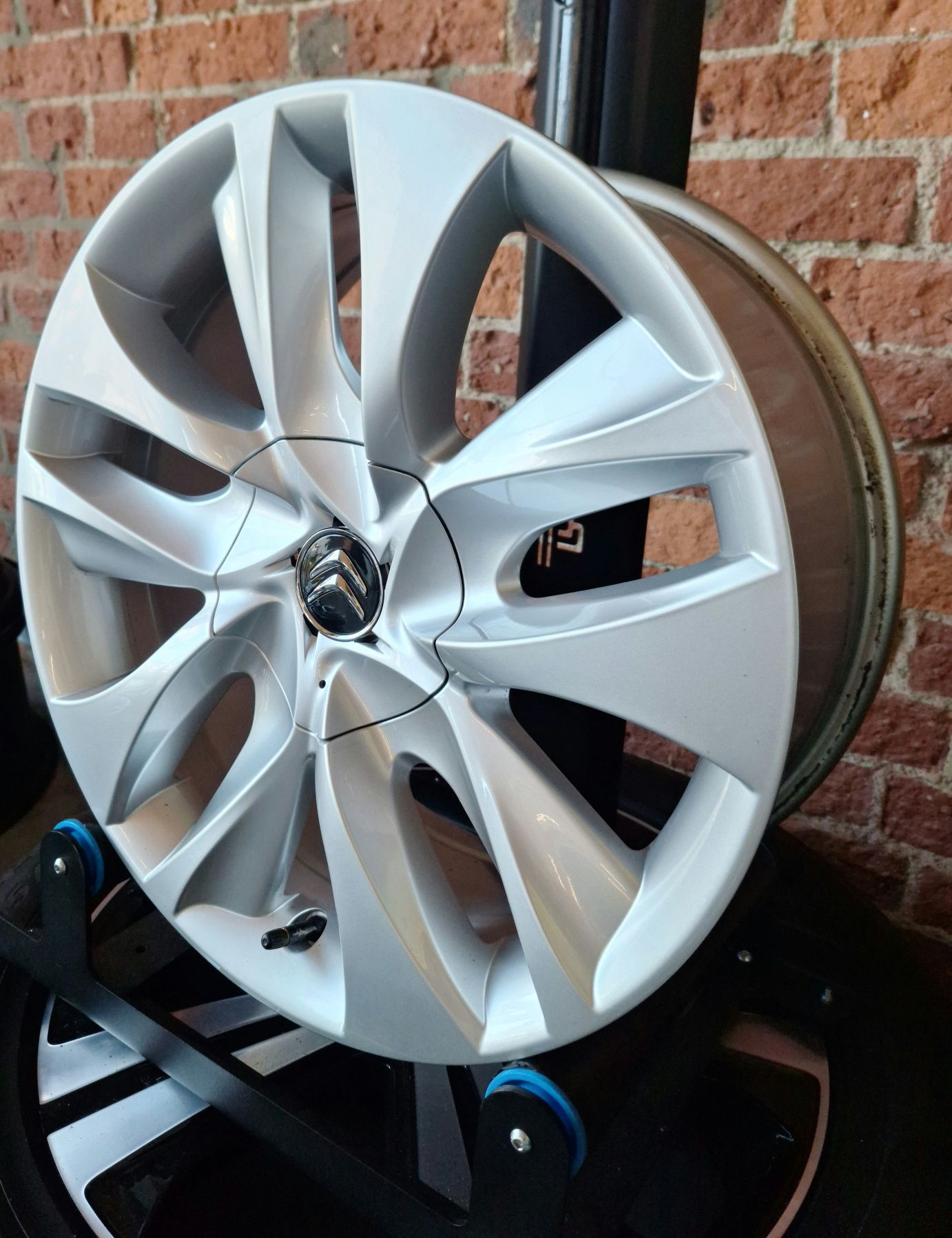 Pojedyncza Alufelga 17 4×108 Citroen DS 5 Nowa ET 27