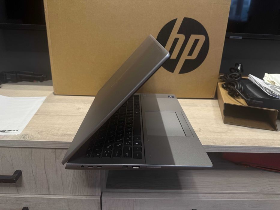 новий HP ZBook Fury 16 G11 (AM192UP) i9/32GB/2TB/RTX 4000 Ada