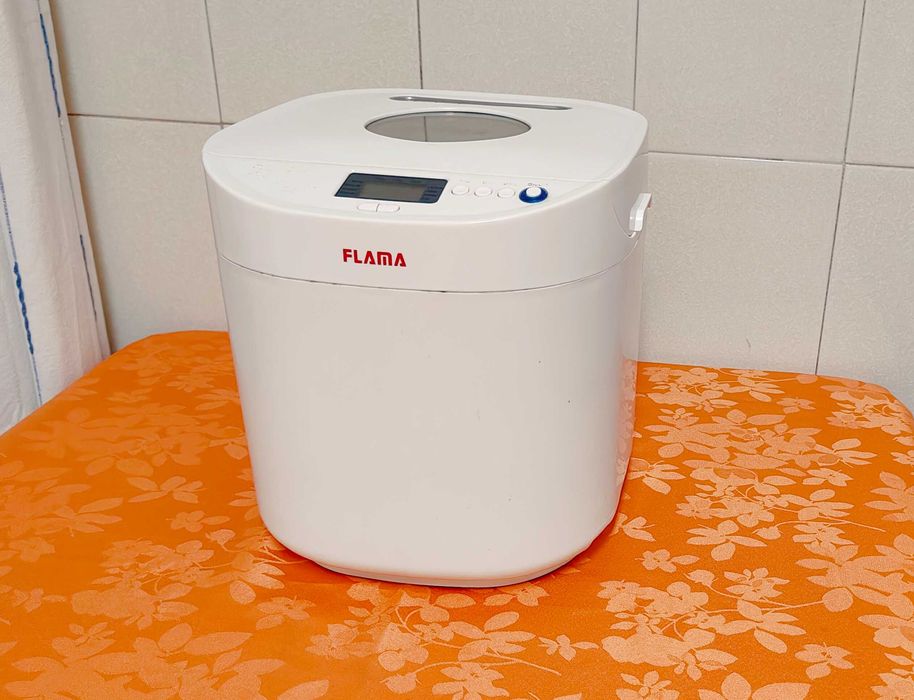 Máquina de fazer pão FLAMA