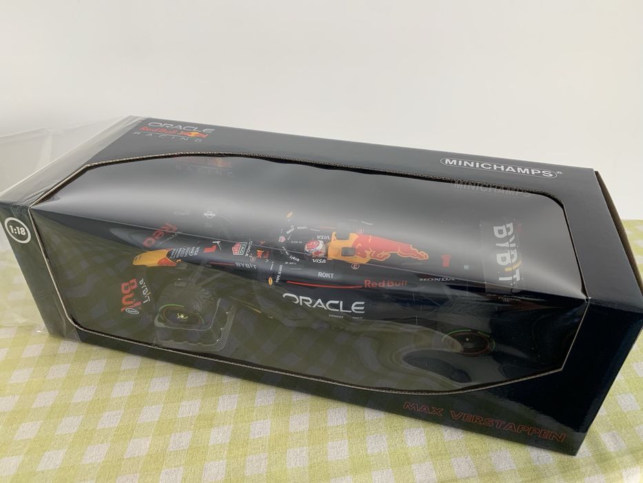 F1 minichamps 1:18