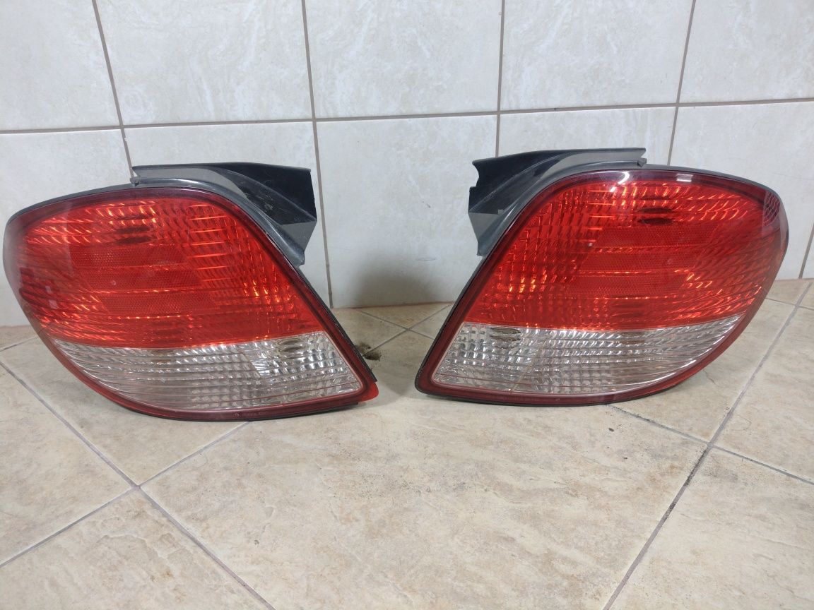 Hyundai coupe lampy tył komplet z wkladami 00-02 wysyłka OLX