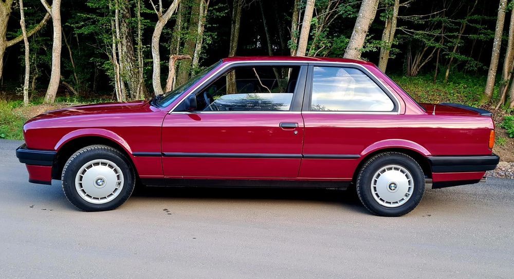 BMW Seria 3 E30 316iA Weinrot 2d
