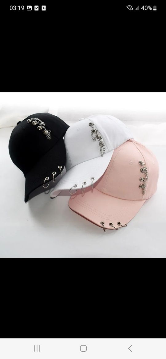 Nowa czapka damska czarna z daszkiem zdobiona rockowa hip hop modna