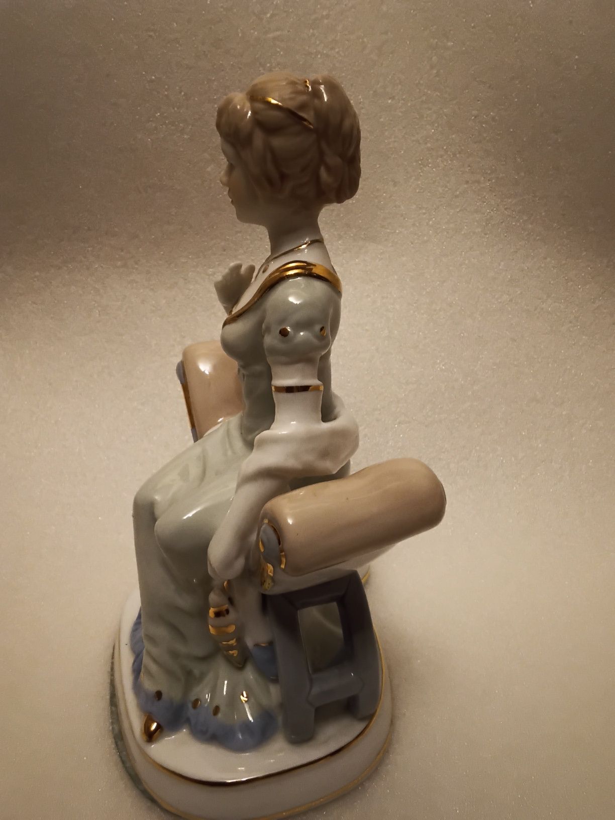 Figurka porcelanowa Dama Rumunia
