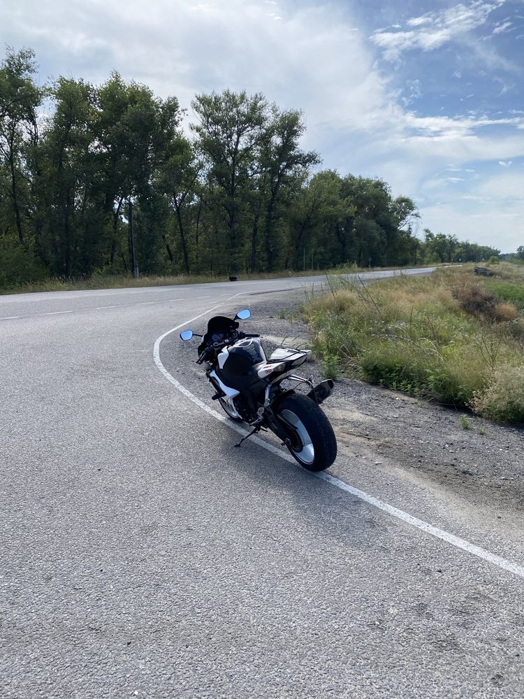 Suzuki GSXR 1000 k8