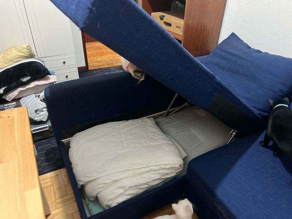 Sofá-cama c/arrumação