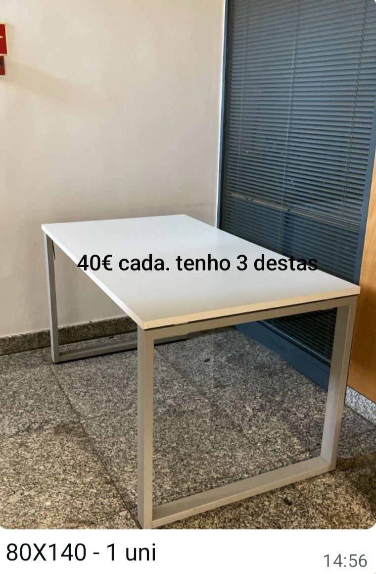 Mesas de escritório , e cadeiras