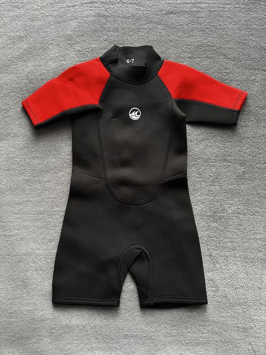 Strój kapielowy, neoprenowy do ptywania nurkowania 6-7 lat