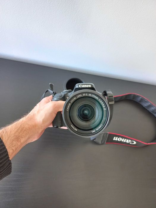 Canon EOS 600D 18-135mm + Acessórios